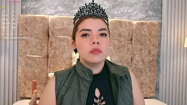 leilapons online show from March 5, 7:42 pm