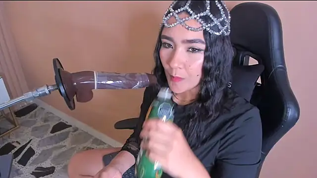 noa moon online show from March 25, 3:23 am