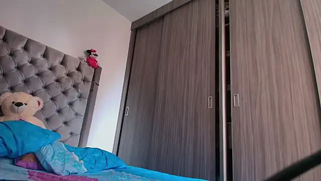 dreamsussi online show from October 21, 6:01 pm