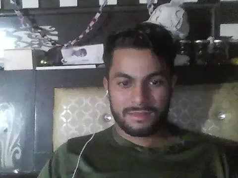 ursdreamperson online show from November 10, 1:06 pm