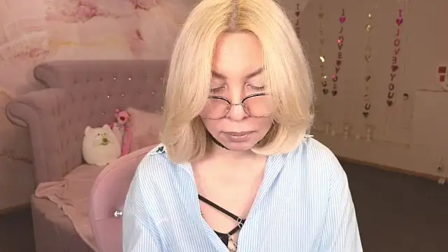 Wendy Waves online show from October 21, 12:09 pm