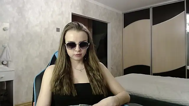 Lio noy online show from November 29, 9:08 pm