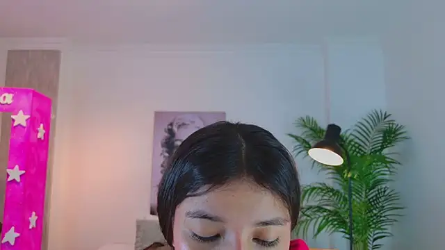 LUNAA    online show from April 21, 3:35 am