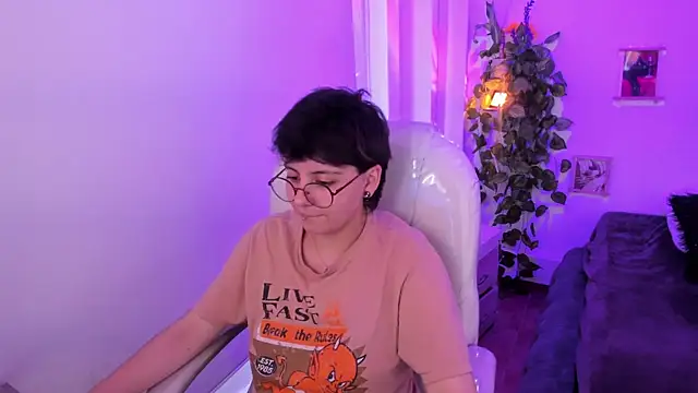 Nathaly ds online show from April 9, 8:14 pm