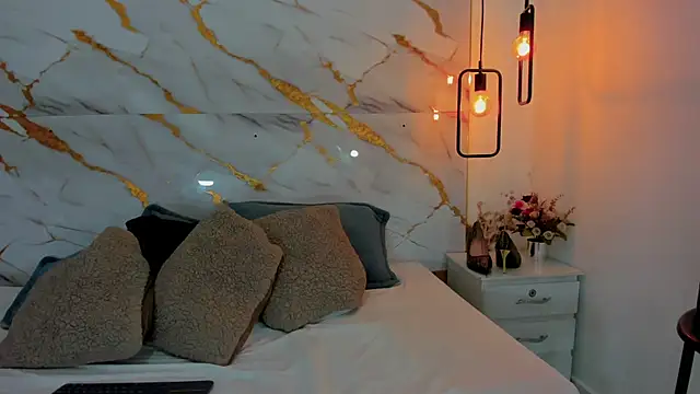 dakota roussee online show from November 19, 5:24 pm