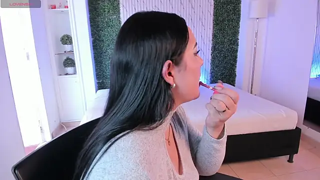 sofiacaramel online show from November 26, 4:41 pm