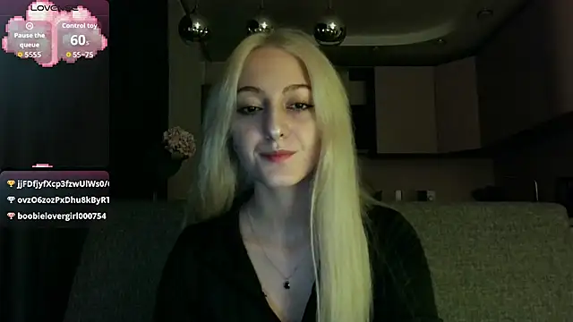 Snapshot of white_liillyy chatting on September 21, 12:09 am white liillyy online show from September 21, 12:09 am