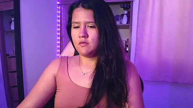 Oliviawatson1 online show from November 26, 2:51 pm