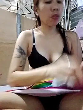 Snapshot of Deliciousgirl14 chatting on September 28, 3:39 pm Deliciousgirl14 online show from September 28, 3:39 pm
