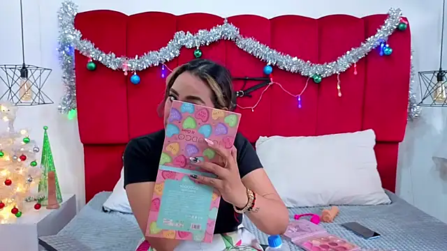 IsabelaANDalahia online show from November 29, 1:48 pm