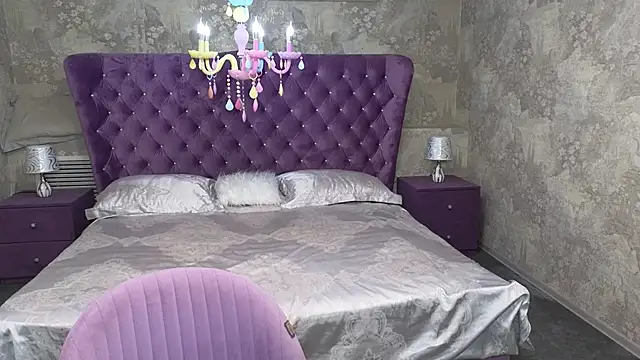 Eloisa Eliot online show from September 8, 2:27 pm