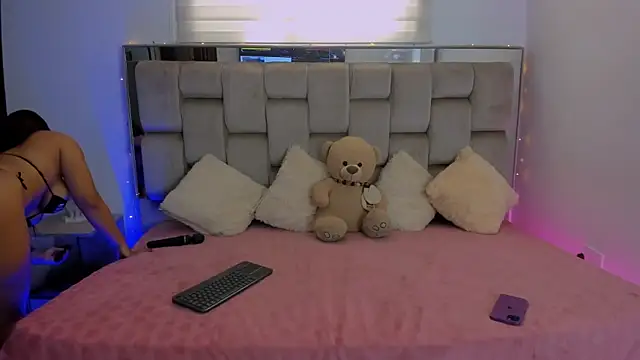 Kimmatthewss online show from September 27, 8:49 pm