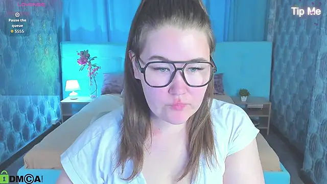 Tara Torres online show from September 22, 8:13 am