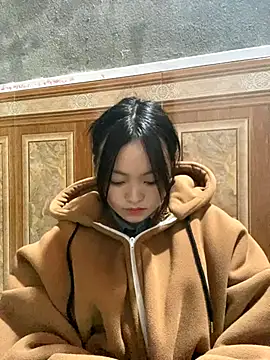 Julia-Elsa online show from November 1, 7:12 am