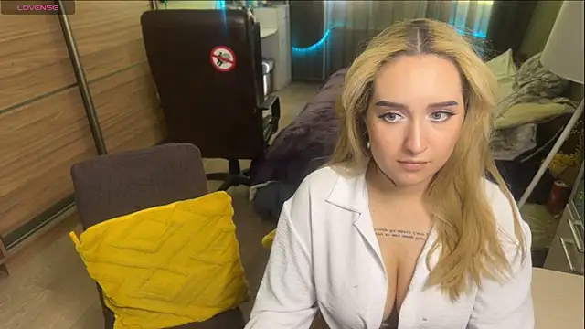 xxx sandra  online show from June 22, 1:08 pm