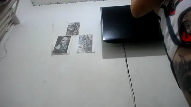 Foxy Lovex online show from February 4, 1:30 am