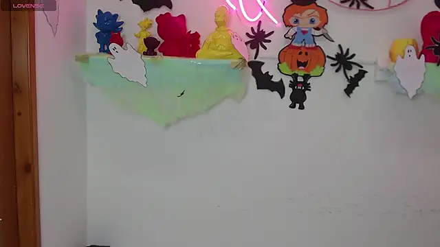 lycoris 19 online show from November 2, 9:18 pm