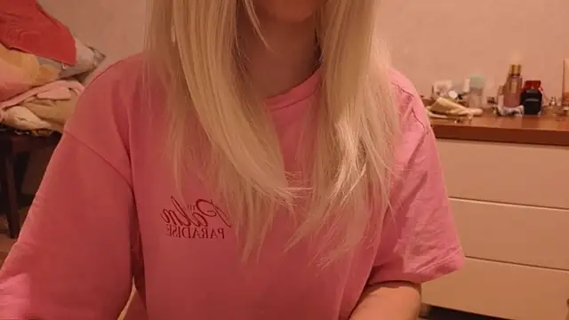 crispy alisia online show from July 3, 8:26 pm