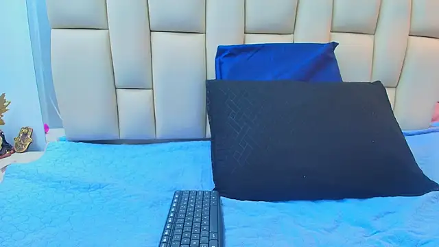 sweet amye online show from January 9, 7:07 pm