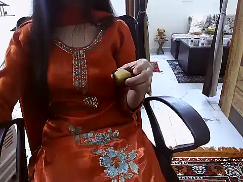 Simranjeet kaur26 online show from January 18, 6:15 pm