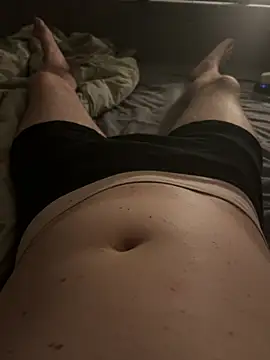 naughtycoupl98 online show from April 18, 1:19 am