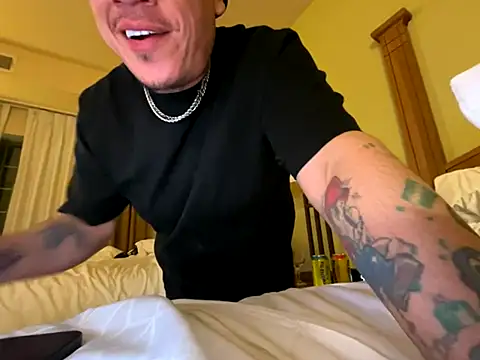 Ranthru13 online show from October 2, 10:53 am