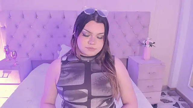 Maxxxine1 online show from March 22, 6:30 am