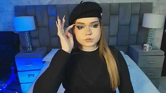 Maxxxine1 online show from November 2, 9:02 am