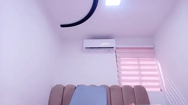 abbypratt online show from March 22, 7:20 pm