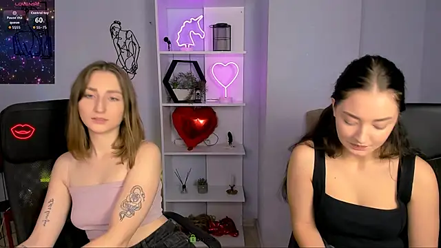 eva smiith  online show from November 11, 8:11 am