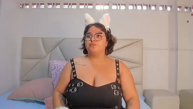 lulukawai16 online show from March 16, 10:24 pm