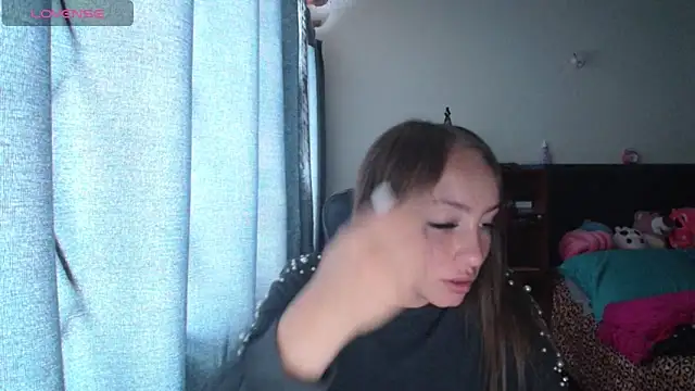 SexyBlondieY online show from October 16, 8:22 pm