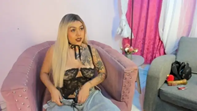 Keyla Cutte online show from October 28, 3:34 am