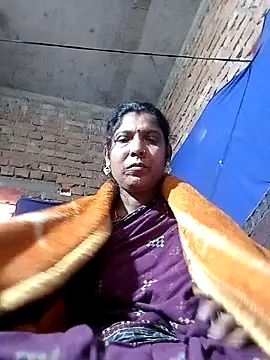 Savita992 online show from December 18, 9:14 am