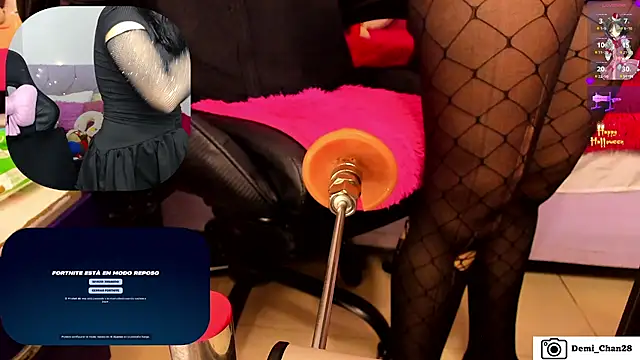 demi chan online show from October 28, 7:25 am