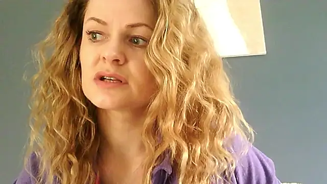 Ginger-bb online show from April 9, 6:30 am