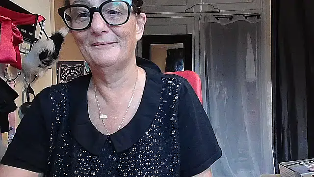 Mistress-Ivy51 online show from October 19, 7:43 am