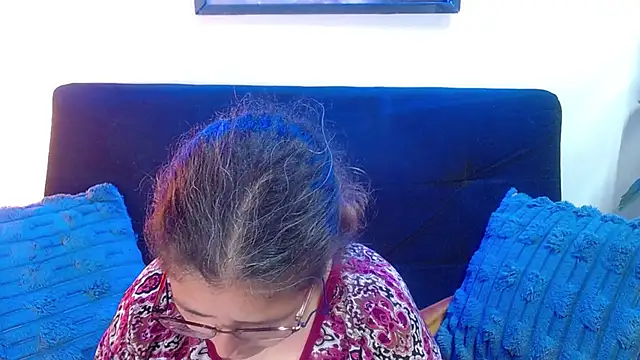 Linda banks  online show from April 11, 11:36 am