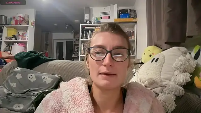 harleyblair online show from March 10, 11:09 pm