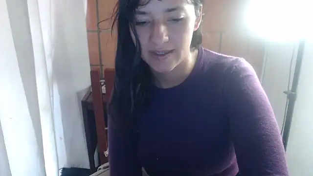 annie clark2 online show from April 13, 5:36 pm