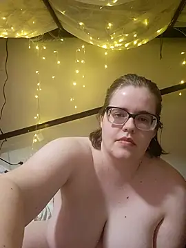 VeiledMuse online show from February 22, 2:12 am