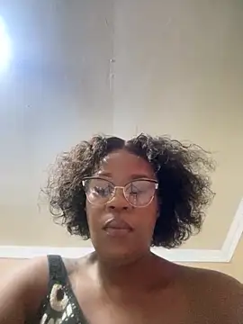 THICKBUNNYCHICKxxx online show from February 5, 8:34 pm