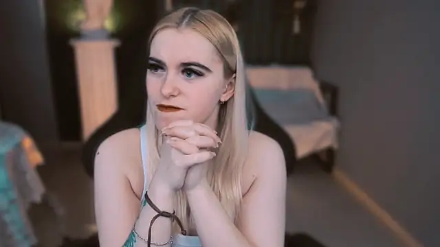 Stef Nicks online show from February 28, 9:41 am