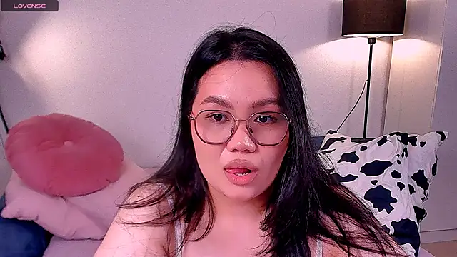 KellyOldridge online show from July 3, 8:48 pm