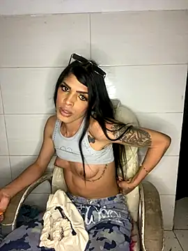 Lady Dirty444 online show from November 19, 7:52 am