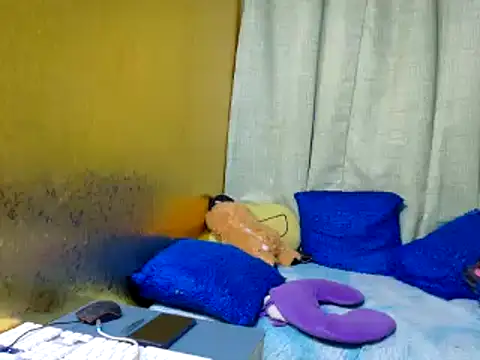 xxloveheart online show from April 14, 10:10 pm