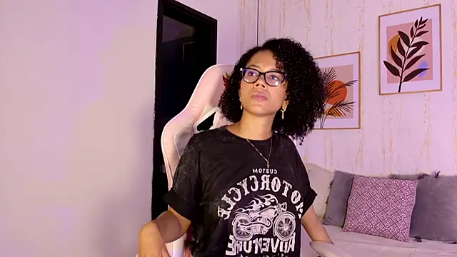 Ayleen Dunkan online show from September 29, 12:21 pm