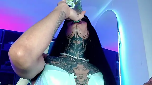 deborahotts online show from April 8, 9:33 am