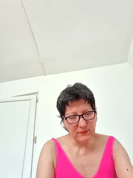 Vera Elle online show from April 15, 6:58 am