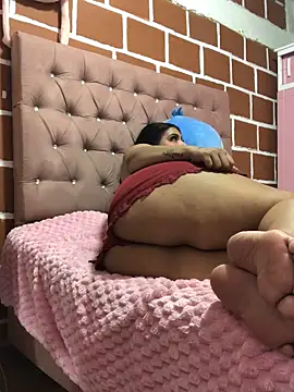 Rachellcooperrr online show from February 25, 1:59 am